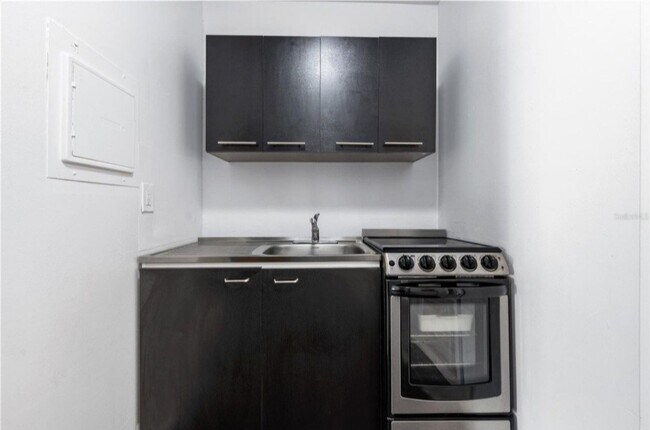 Building Photo - 1 Bedroom Condo in Bunker Oaks, Longmeadow