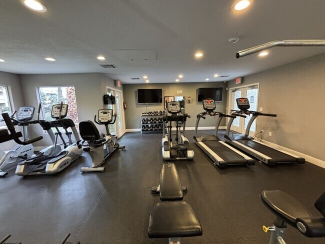 Building Photo - AWESOME 2 BEDROOM  CONDO NEAR STRIP W/ VIEWS AND OVERLOOKS POOLS!!!!!!