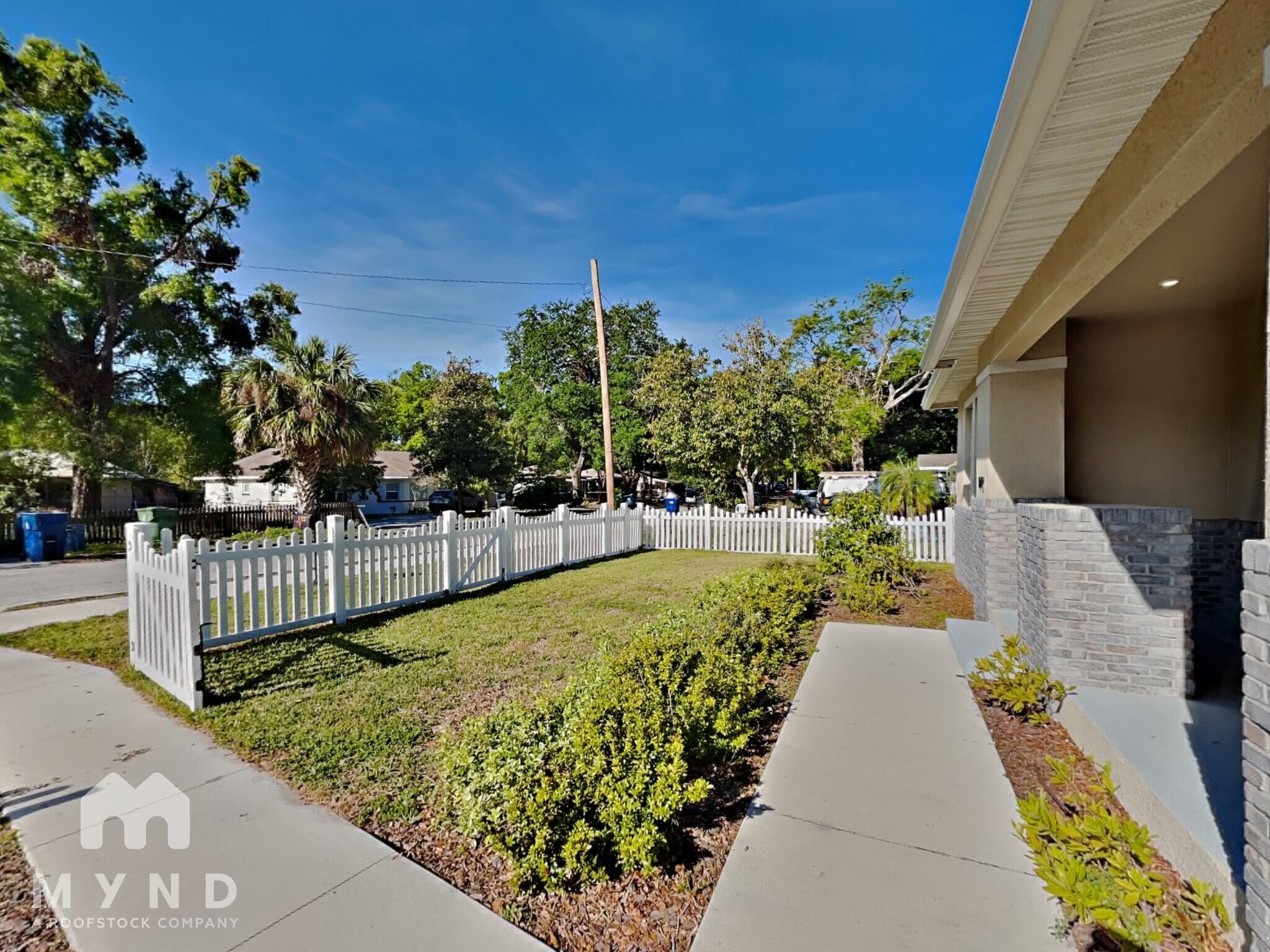 Building Photo - 1712 E Lambright St N