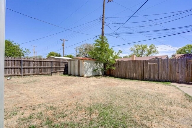 Building Photo - Close to TTU and LCU