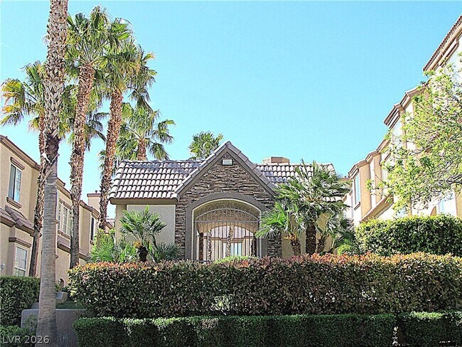 Building Photo - 8404 Tiger Woods Ave
