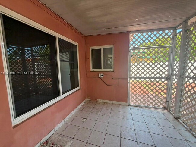 Building Photo - 3500 NW 16th Terrace