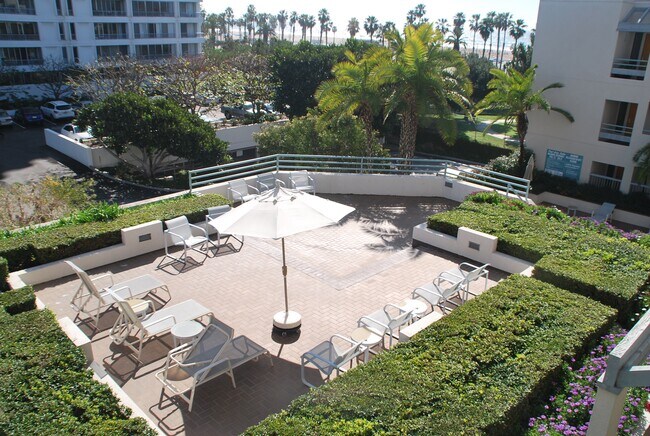Building Photo - 140 Ocean Park Blvd