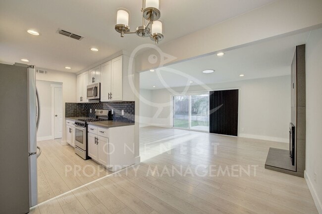 Building Photo - Updated 3-Bedroom Home in Foothill Farms