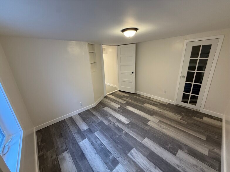 Building Photo - 5454 45th Ave SW