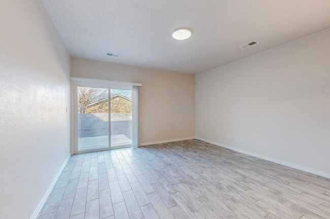 Building Photo - 5419 Saturnia Rd NW