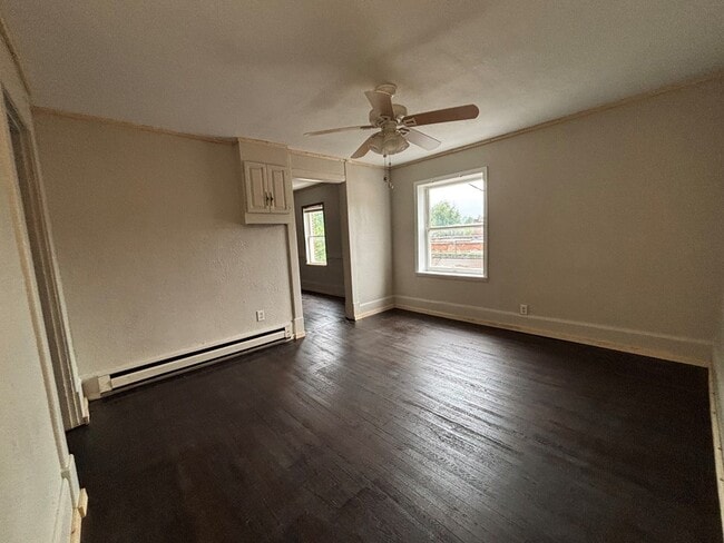 Building Photo - 106 High