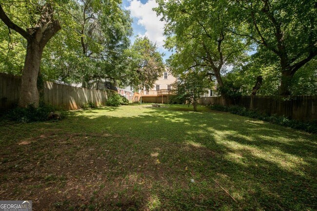 Building Photo - 765 Woodland Ave SE