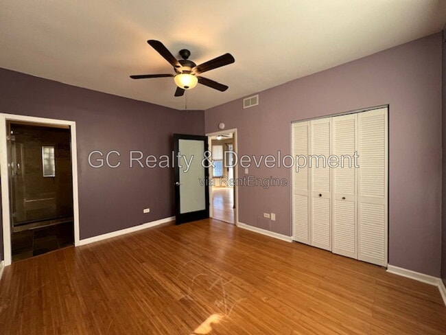 Building Photo - 159 Shorewood Dr