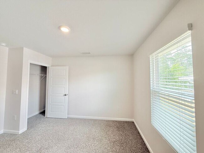 Building Photo - 6130 Native Dancer Wy