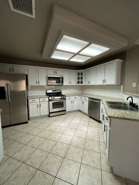 Building Photo - 13742 Paseo Verde Dr