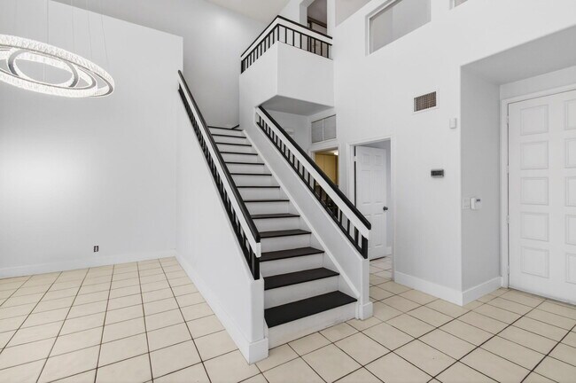 Building Photo - 7848 Travelers Tree Dr