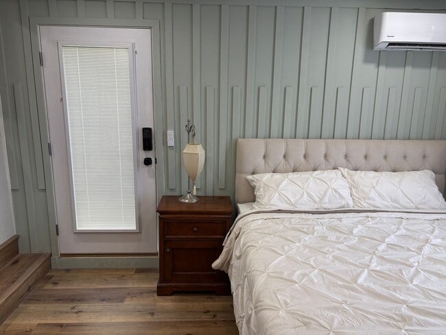 Building Photo - Charming Studio in El Cajon
