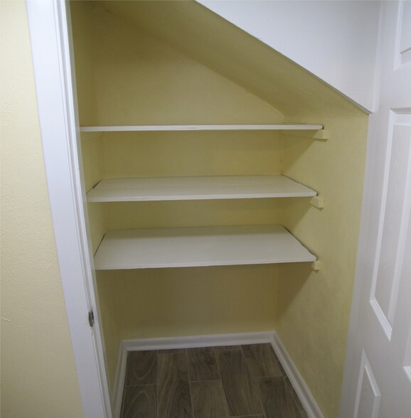 Building Photo - 849 W 30th St