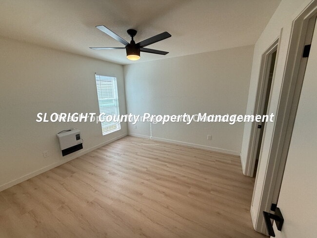 Building Photo - AVAILABLE NOW - 2 Bedroom, 2 Bath Coastal Apartment