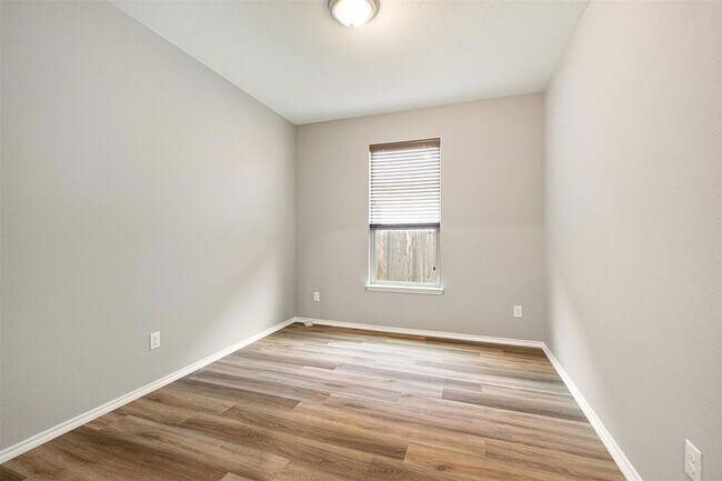 Building Photo - 12401 Franklin D Roosevelt St