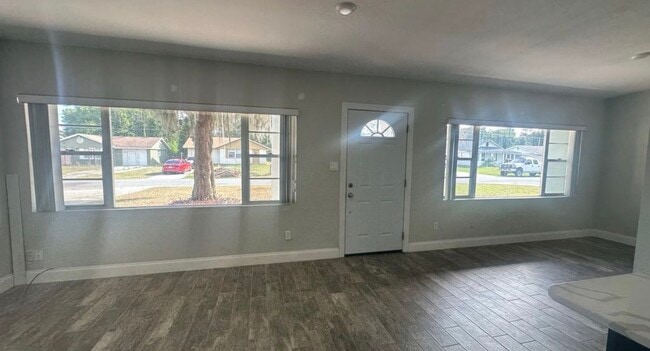 Building Photo - 974 Jamajo Blvd