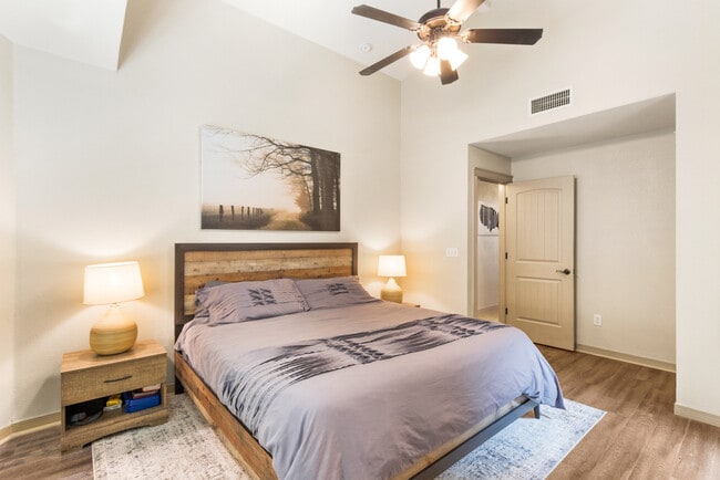 Master Bedroom - 11341 Manuel Moreno Dr