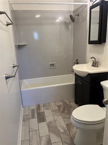 Building Photo - 1424 Hesper Ave