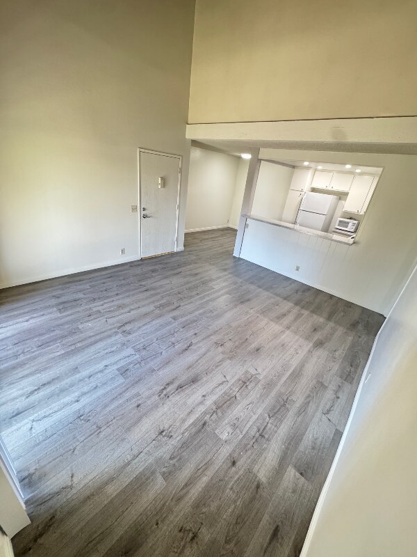 Building Photo - 1133 E Alosta Ave