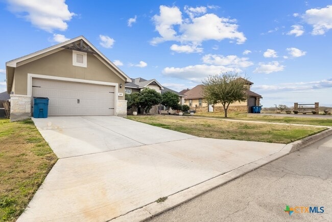 Building Photo - 105 Grand View