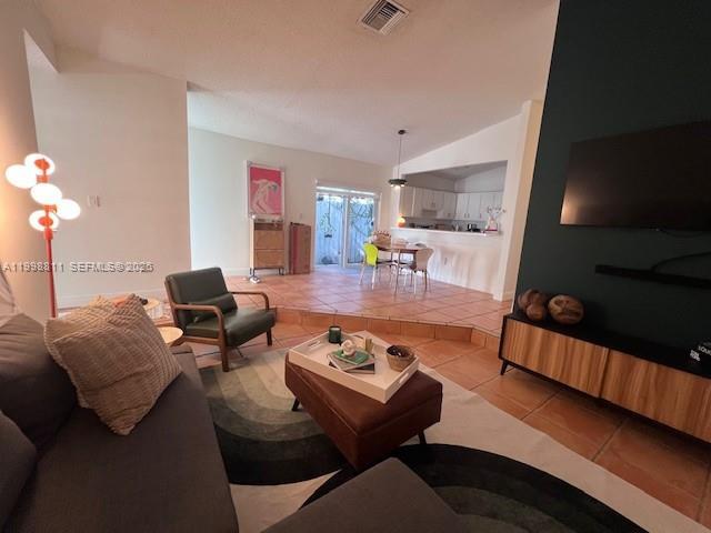 Building Photo - 3155 Jackson Ave