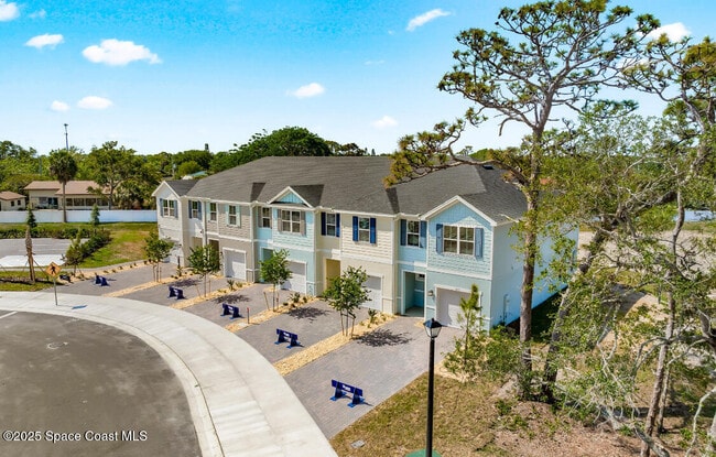 Building Photo - 1685 Kendall Pointe Pl