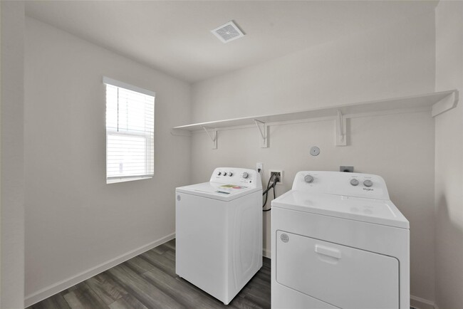 Building Photo - 14933 Alastair Ct