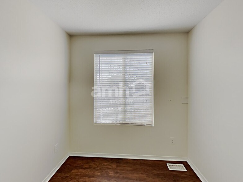 Building Photo - 3372 W 1050 N