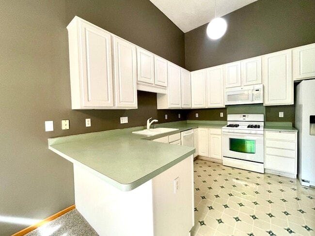 Building Photo - 7414 Bolton Way
