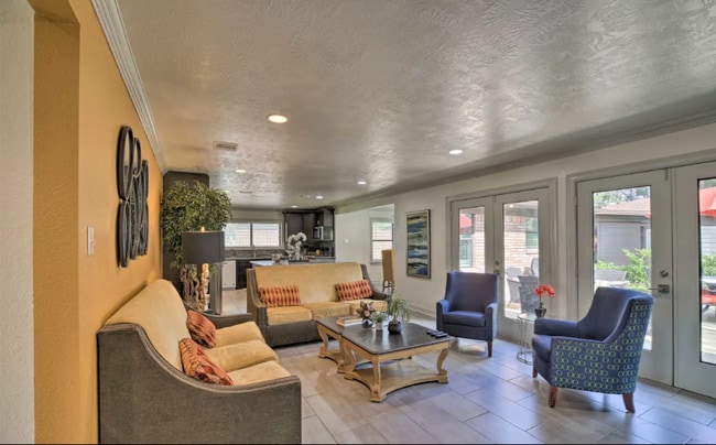 Building Photo - 4018 Leeshire Dr