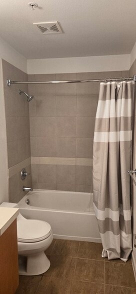 Building Photo - 621 5th Ave N