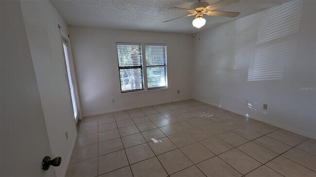 Building Photo - 4061 Crockers Lake Blvd