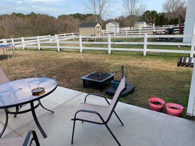 Back Patio 3 - 2736 Mulberry Loop