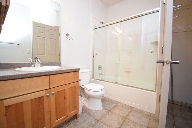 Building Photo - 1255 Wolf Hollow Ln