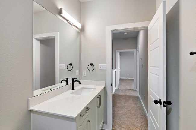 Building Photo - AVAILABLE NOW!  CUL-DE-SAC TRIPLEX LOT LOCATED ON 1-ACRE IN MIDLOTHIAN, TX!