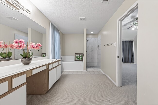 Building Photo - 18227 River Sage Dr