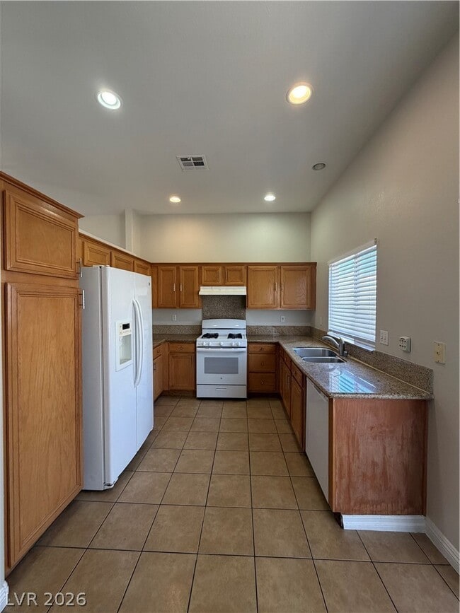 Building Photo - 4024 W Delhi Ave