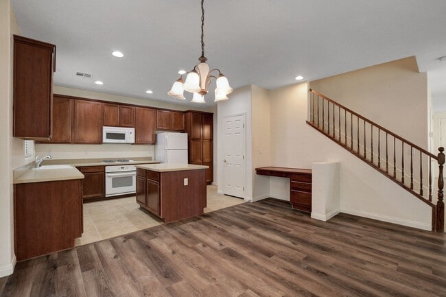 Building Photo - 3 Bedroom Home in Summerlin West COMING SOON!