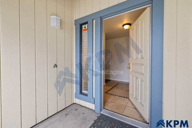 Building Photo - 9146 Blue Fox Way