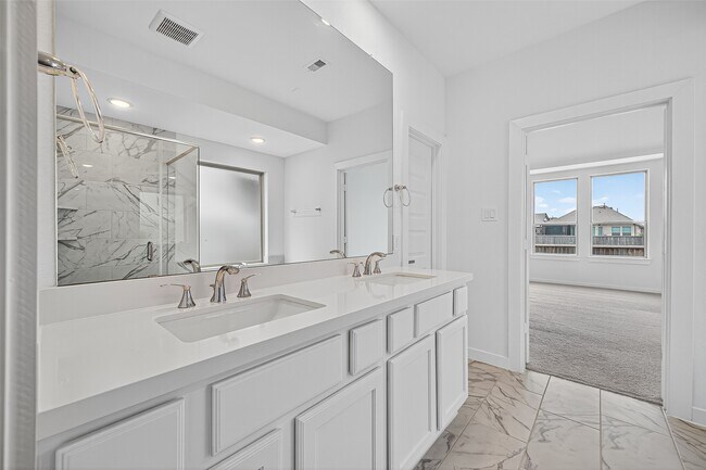 Building Photo - 23806 Pullin Market Dr