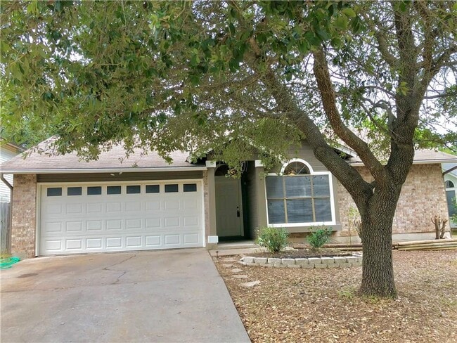 Building Photo - 1321 Piney Creek Ln