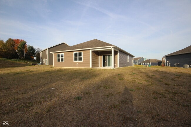 Building Photo - 10911 N Longbranch St