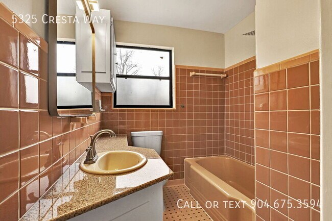 Building Photo - 5325 Cresta Way