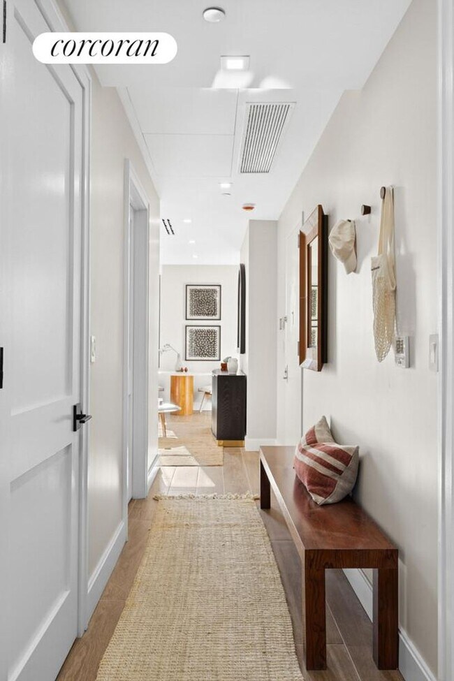 Building Photo - 760 Metropolitan Ave