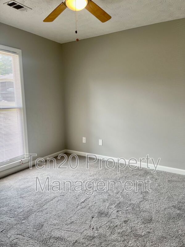 Building Photo - 2521 Lacey Oak Ct