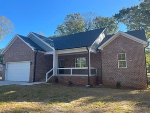 Building Photo - AVAILABLE NOW!