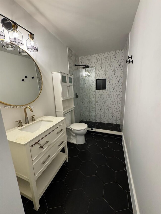 Building Photo - 527 NW 91st St