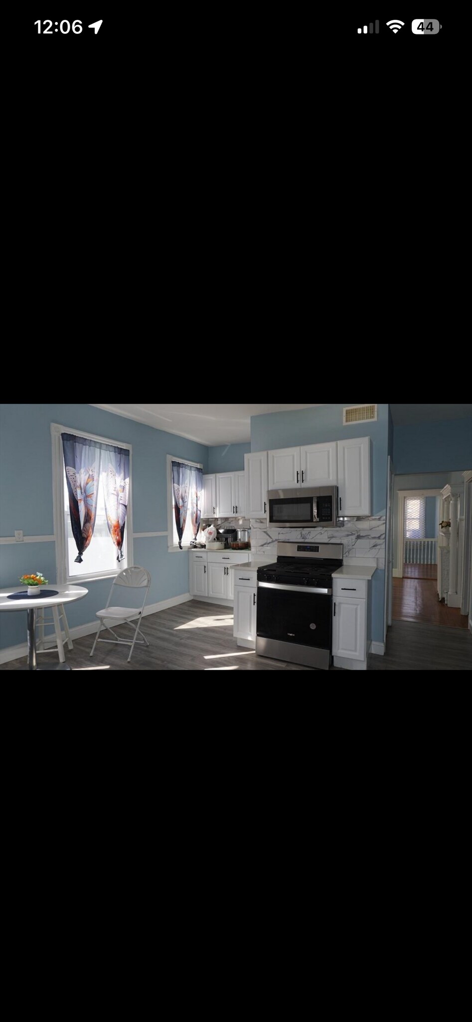 Building Photo - 151 Crawford St