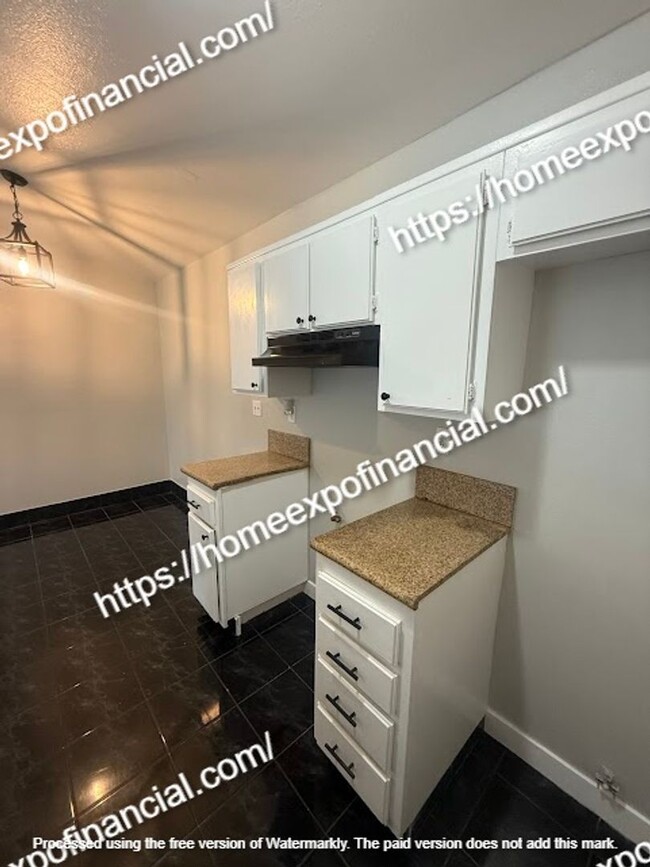 Building Photo - Nice house for rent